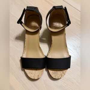 Naturalizer Women’s Black Leather and Tan Cork Areda Sandal - Size 7.5 W (NWOT)